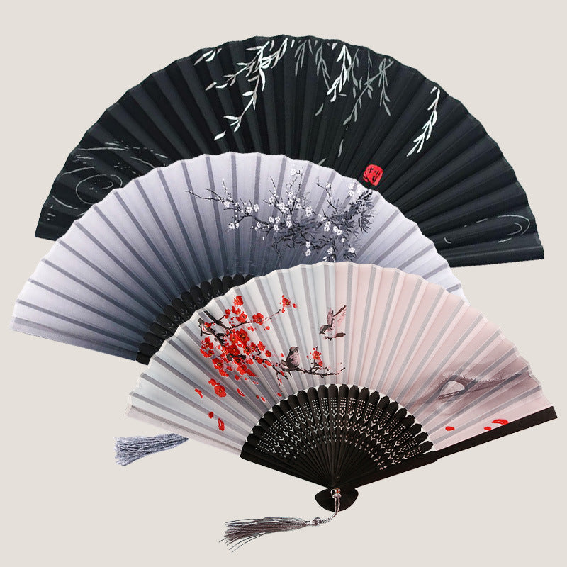 Traditional Chinese Bamboo Fan — Ancient Hanfu Style 🏮