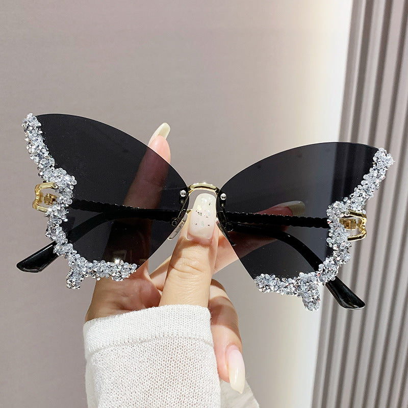 🦋 Luxury Diamond Butterfly Sunglasses - Y2K Vintage Rimless Oversized Women's Shades