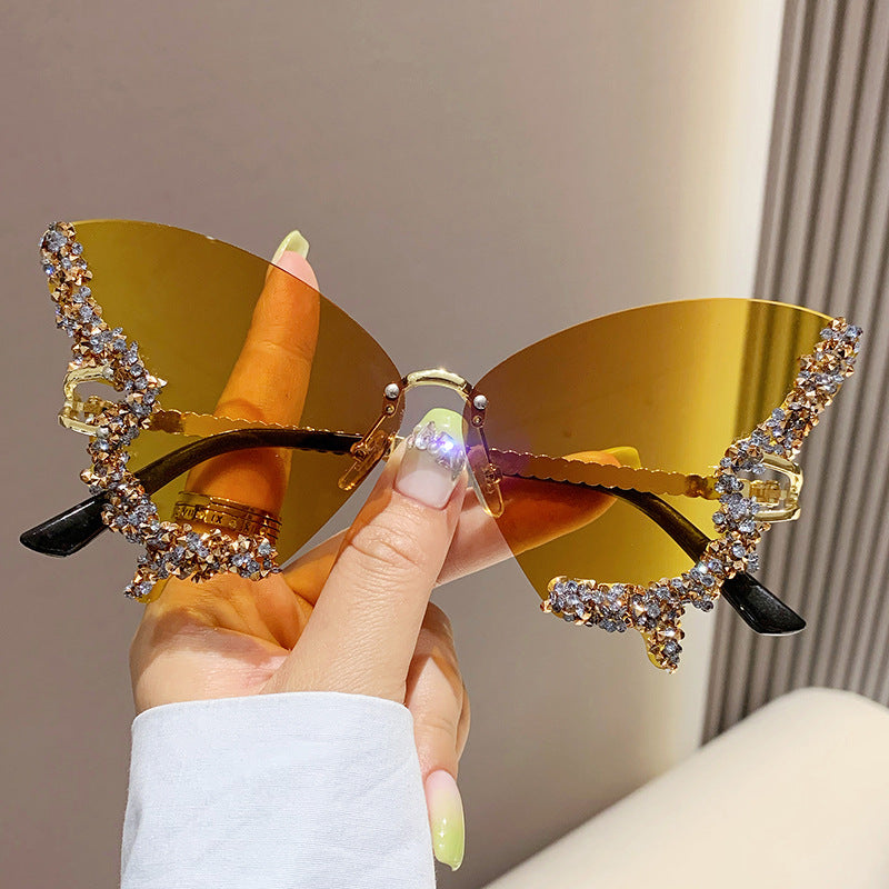 🦋 Luxury Diamond Butterfly Sunglasses - Y2K Vintage Rimless Oversized Women's Shades