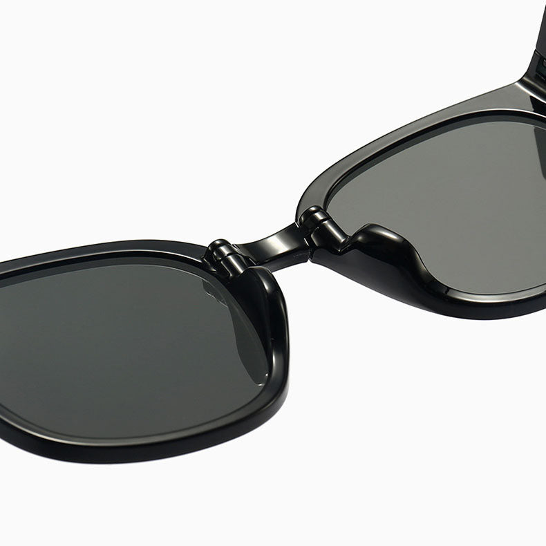 🕶️ Folding Sunglasses - Summer Beach Fashion Sun Protection Glasses