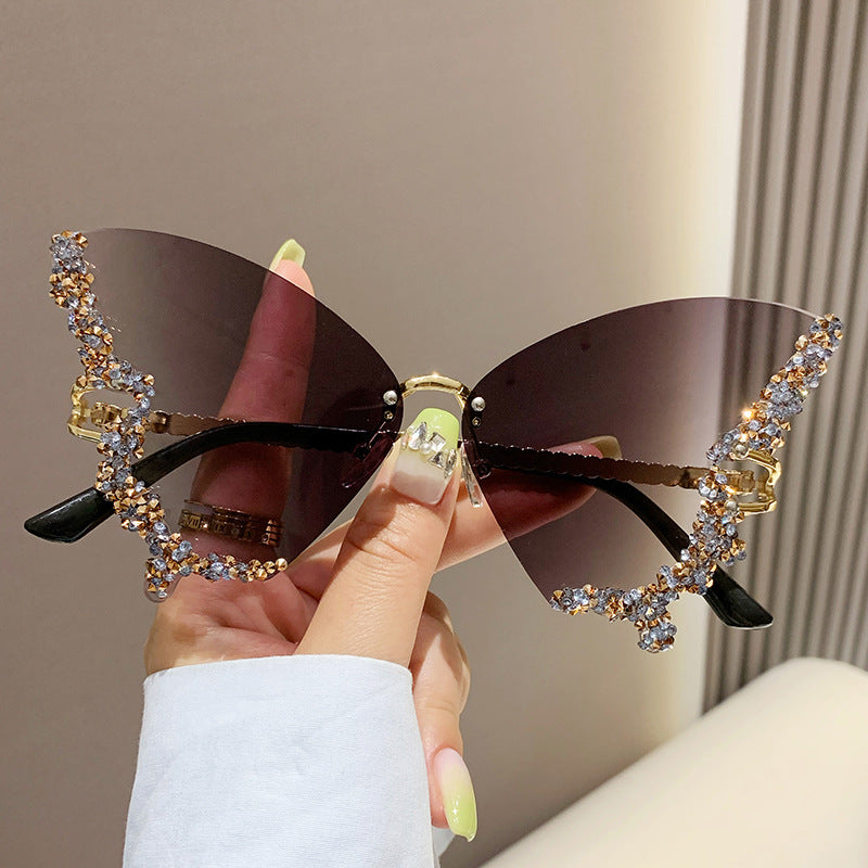 🦋 Luxury Diamond Butterfly Sunglasses - Y2K Vintage Rimless Oversized Women's Shades