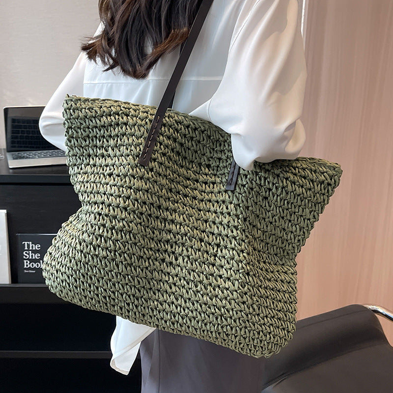 👜 Summer Woven Shoulder Bag with Zipper - Large Capacity Women's Beach Handbag